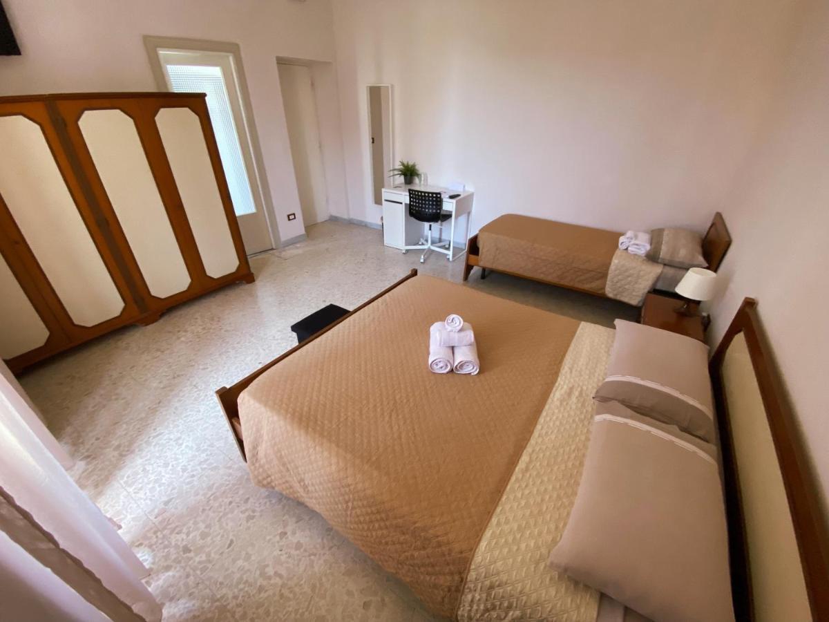 Happy Days Terracina Bed & Breakfast Luaran gambar